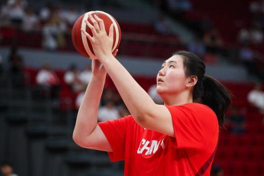 日本主帅此前称有办法限制张子宇，本场小张9中8砍下16分