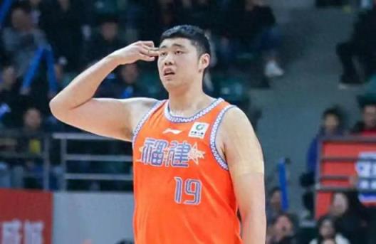 2.16米“小姚明”陨落，曾单场22分17板如今被CBA淘汰