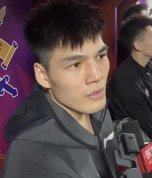 北控强硬匹配合同留陈国豪，广东难成全，杜锋朱芳雨沉默无声