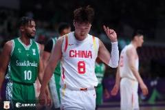队长担当！赵睿15中8&三分6中3砍19分4板6助 多次挺身而出稳局面